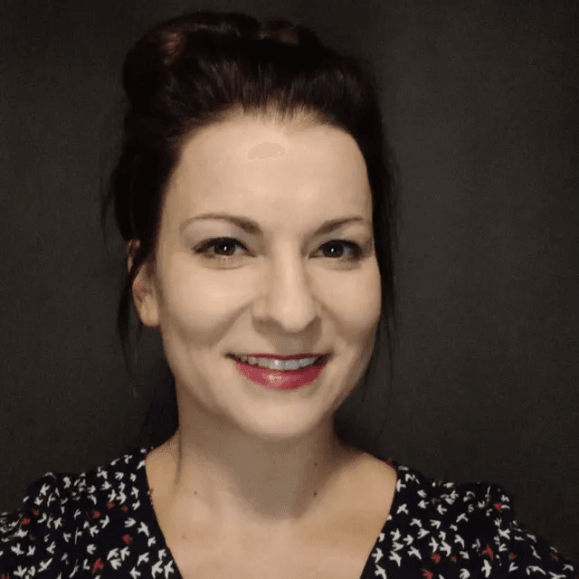 Image of Amy King.